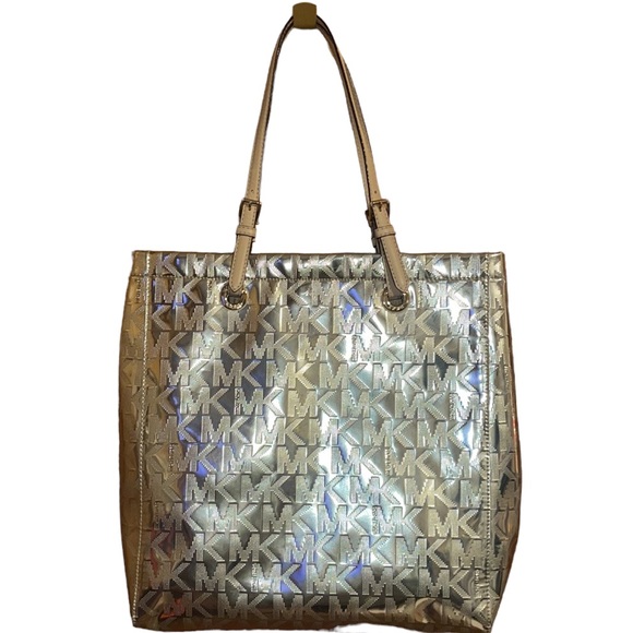 Michael Kors Handbags - •MICHAEL KORS•LIKE NEW GOLD MK LOGO SHOULDER BAG/TOTE. EXCELLENT CONDITION